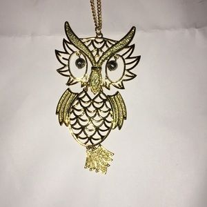 Fun gold owl necklace